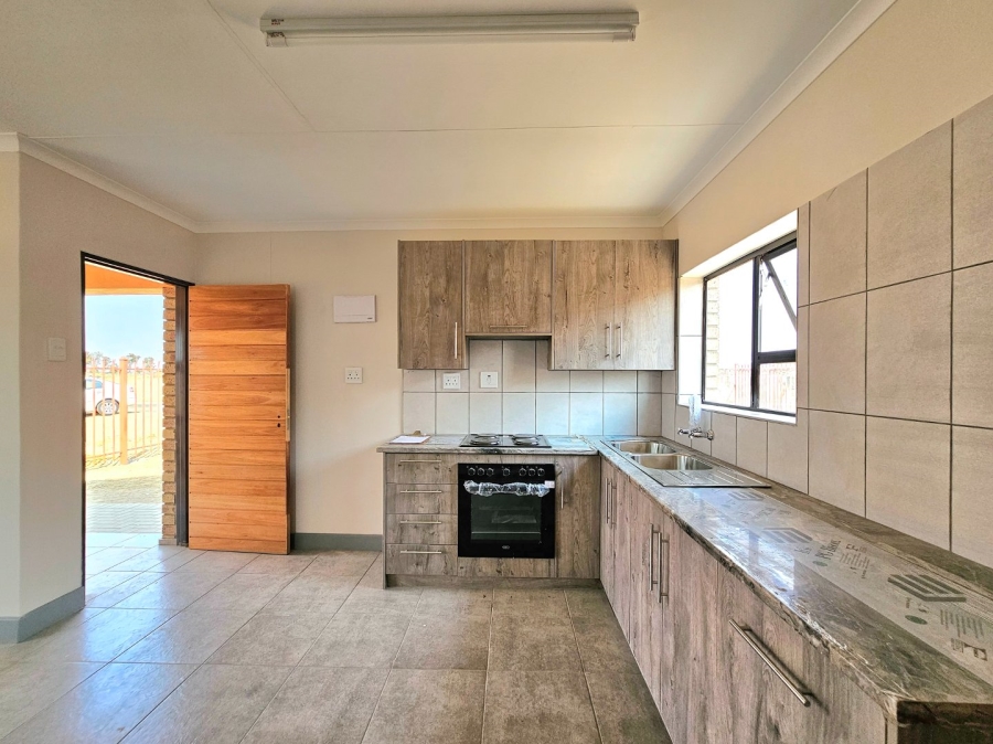 2 Bedroom Property for Sale in Heidedal Free State